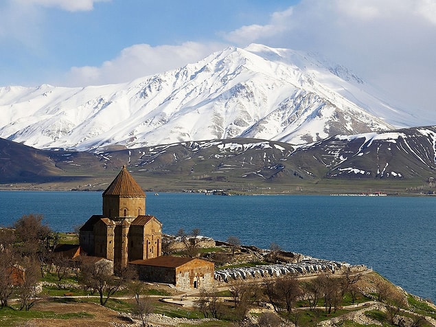 1- Akdamar Kilisesi, Akdamar Adası
