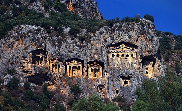 9- Harşena Dağı ve Pontus Kral Kaya Mezarları, Amasya