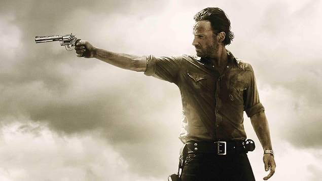 33. The Walking Dead | (2010– ) | IMDB / 8,7