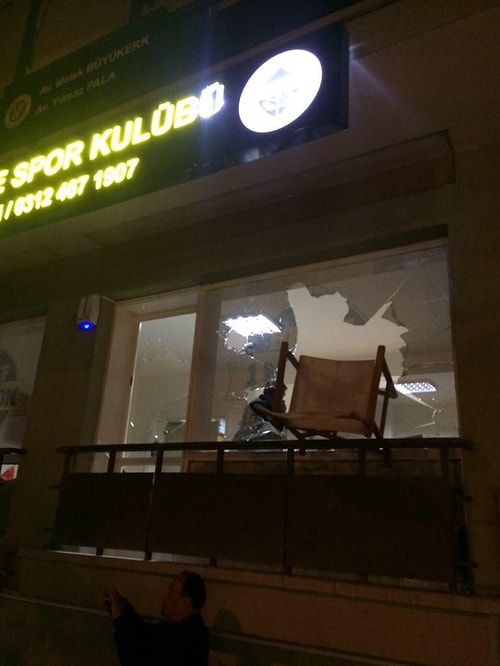 Fenerbahçe Ankara Şubesine Saldırı