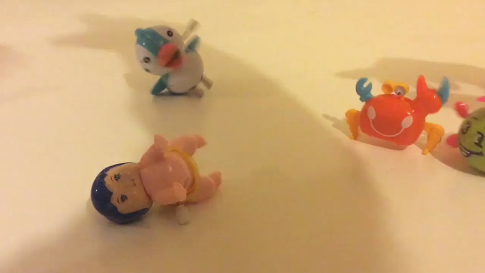 Dilberay'ın 'Tavukları Pişirmişem' Şarkısına Yapılmış Kahkaha Garantili Mini Klip