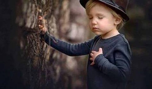 3. İnsan, ancak yüreğiyle baktığı zaman doğruyu görebilir. Gerçeğin mayasını gözler göremez.