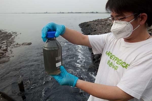 7. Yaklaşık 700 milyon Çinlinin, ki bu nüfusun neredeyse yarısıdır, kullandığı içme suyu kirlidir.