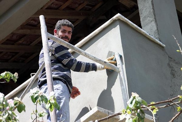 Gündüzleri İnşaat İşçisi Akşamları Milletvekili Adayı