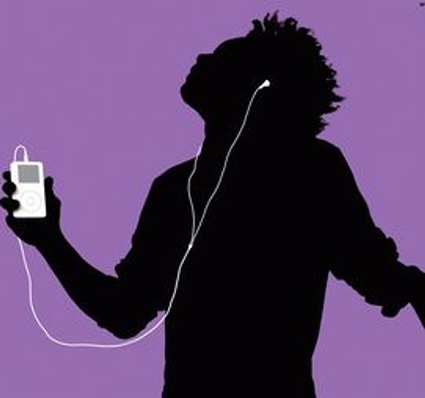 Müzik dinleyebileceğim bir şey
