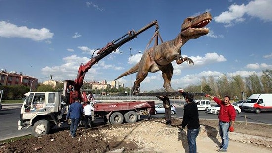 Mimarlar Odası'ndan Gökçek'e: ‘Dinozorla Oynama Kente Metro Yap’