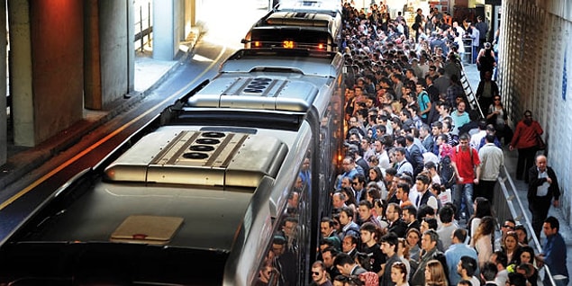 1. Otobüs/ Metro/ Metrobüs Beklemek