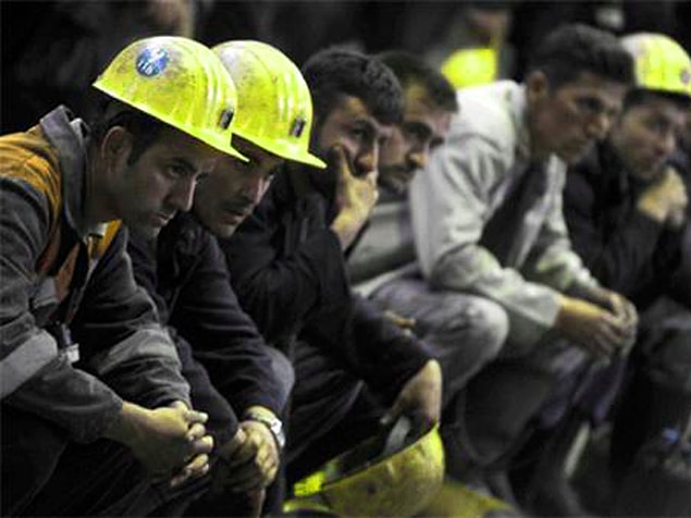 4. Her saat 80, her yıl en az 706 bin iş kazası yaşanıyor.