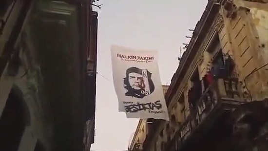 Küba Sokaklarında Beşiktaş Bayrağı