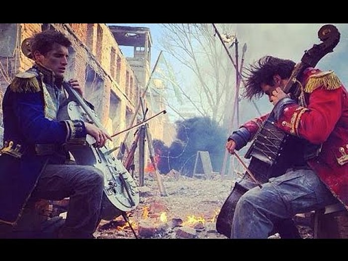 2Cellos'un Mükemmel They Don't Care About Us Performansı