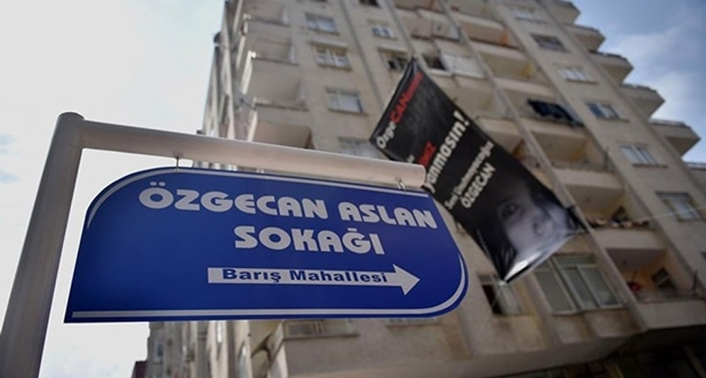 Özgecan'ın Adı Ailesinin Yaşadığı Sokağa Verildi