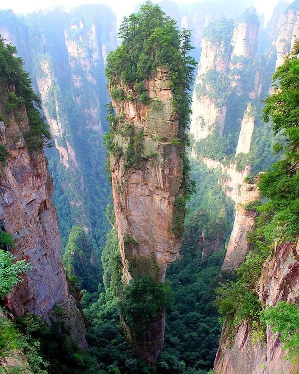 1. Tianzi Dağları, Çin
