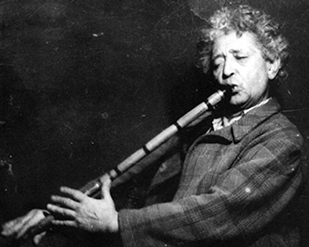 7. Neyzen Tevfik'le Yan Yana