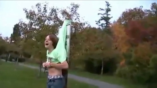 Şekil Yapayım Derken Rezil Olan Ergen