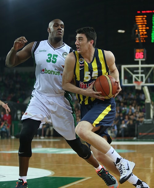 Fenerbahçe Ülker Farklı Kazandı