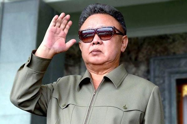 10. Kim Jong İl'in bestelediği 6 opera eseri mevcuttur.