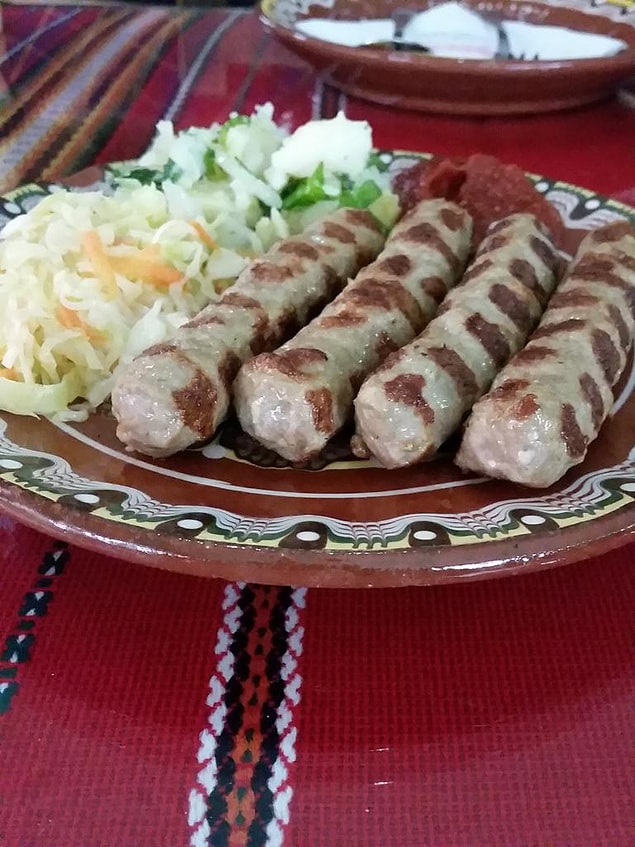 10. Kebapçe ve Köfte