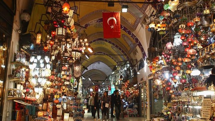 Guardian: Tarihi İstanbul, Eğlence Parkına mı Dönüştürülüyor?