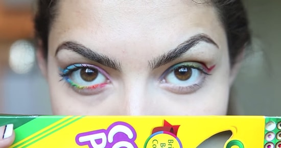 Renkli Boya Kalemleri Eyeliner Olarak Nasıl Kullanılır?