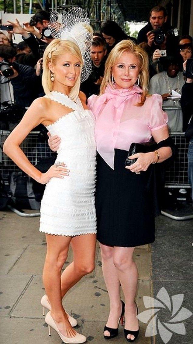 21. Paris Hilton ve Kathy Hilton
