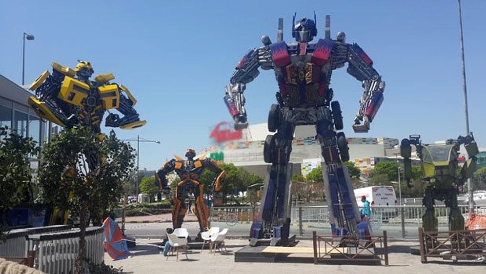 Ankara’da Kavşaktan Sonra AVM Önüne de Robotlar Dikildi