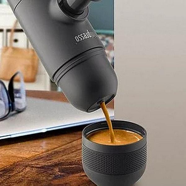 1. Matara formatındaki, her yere taşıyabileceğiniz espresso makinesi
