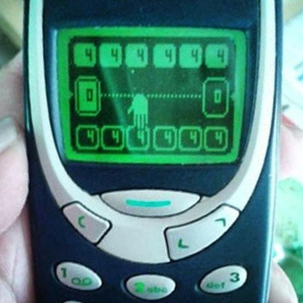 4. Nokia 3310 - Bantumi