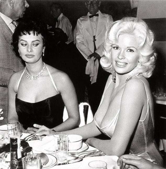 4. Sophie Loren vs Jayne Mansfield