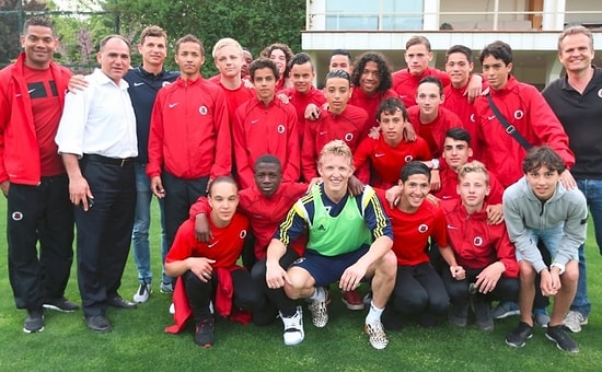 Fenerbahçe İdmanında Sürpriz Konuklar