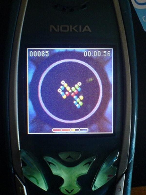 10. Nokia 7210 - Triple Pop
