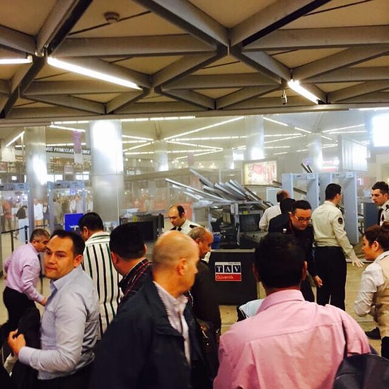 Atatürk Havalimanı'nda Asma Tavan Çöktü