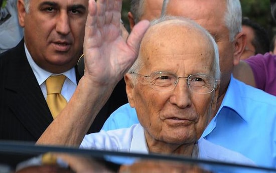 Kenan Evren Hayatını Kaybetti