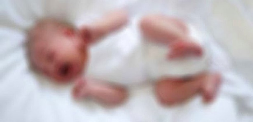 Dört Hastane Gezdirilen Anne, Dördüzlerini Kaybetti