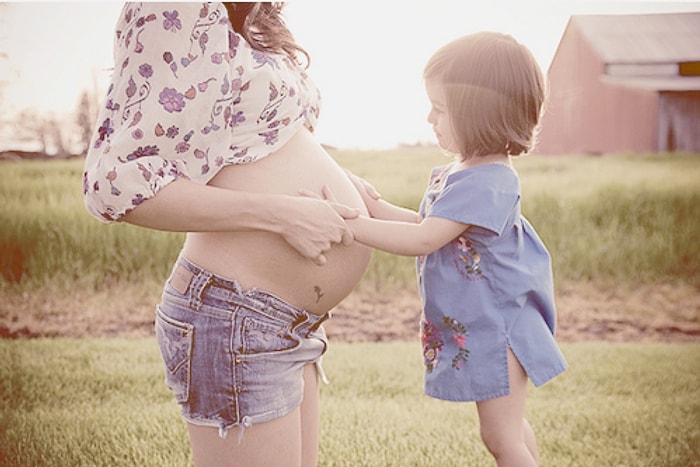 Hayatınıza Kim Girerse Girsin, Sizi Anneniz Gibi Sevemeyeceğinin 23 Kanıtı