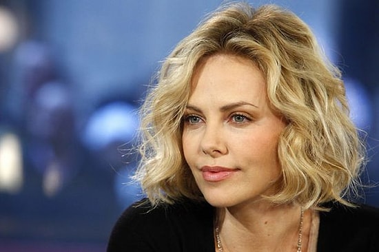 Charlize Theron'dan  Kadın Oyunculara Eşit Ücret Çağrısı