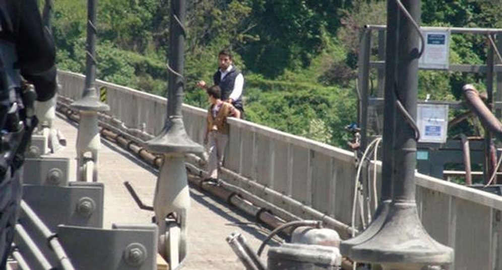 FSM Köprüsünde Bir Çocuk Rehin Alındı