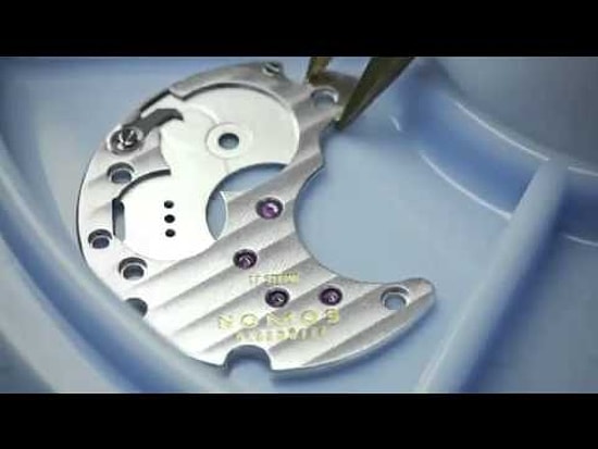 Bütün Parçaları El ile Yapılan Kol Saati