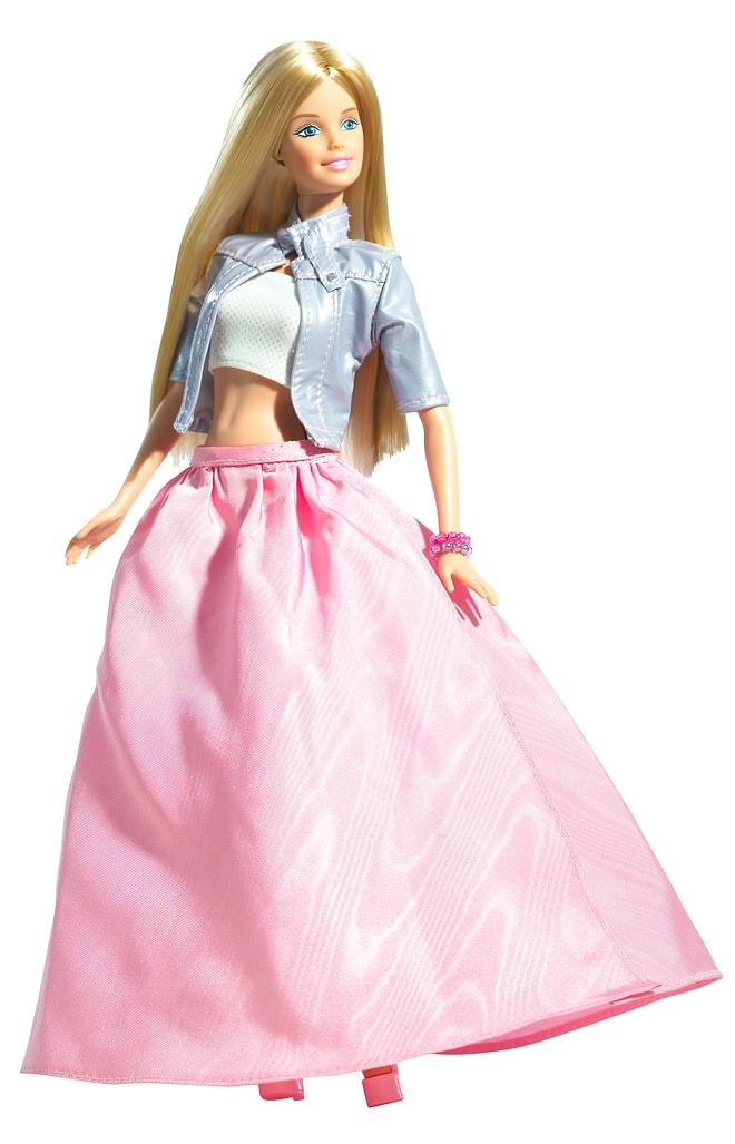 Çocukluğunda Hiç Gerçek Barbie Bebeğe Sahip Olamayanların Hatırlayacağı 10 Buruk An