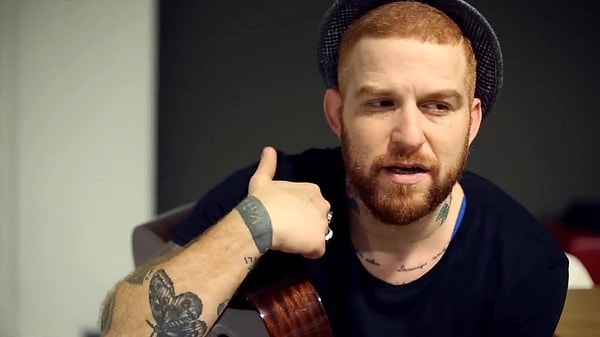 Athena'nın solisti Gökhan