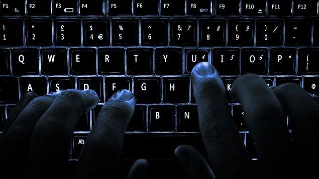 7. Türkiye'nin hapis cezası alan ilk bilgisayar korsanı kimdir?