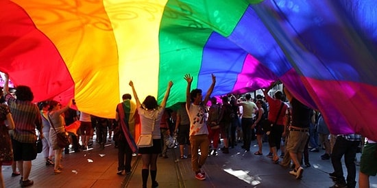 Türkiye Eşcinselliğe Olumsuz Bakışta İlk 10'da