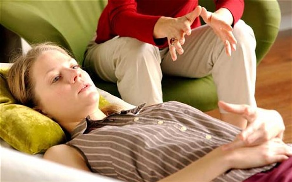 16 Psikolojik Tespitle "Duygusal Yakınlıktan Kaçınma Yöntemleri"yle Yüzleşmek