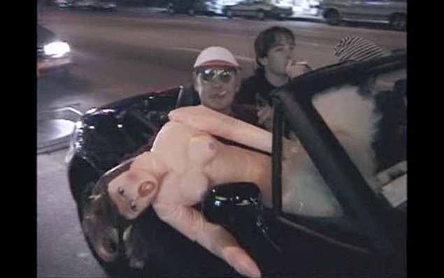 5. Hunter S. Thompson ve şişme bebeği