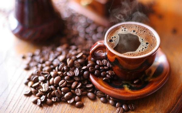 5. Kahve yaşamak için gerekli olan önemli besin maddelerini içerir.