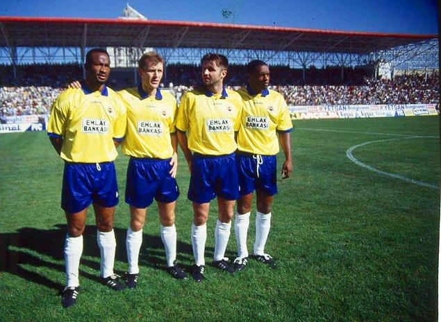 28. 1995 Eylül Kamil Ocak Stadı | Uche Okechukwu, Jes Högh, Elvir Boliç, Dalian Atkinson