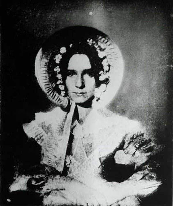 4. 1839 tarihli ilk kadın fotoğrafı