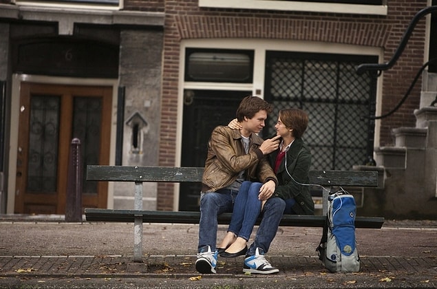 27. The Fault in Our Stars / Aynı Yıldızın Altında | IMDB: 8,0