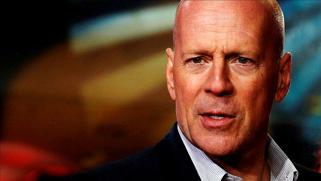 18. Bruce Willis bir aktör olmadan önce özel dedektif olarak çalıştı.