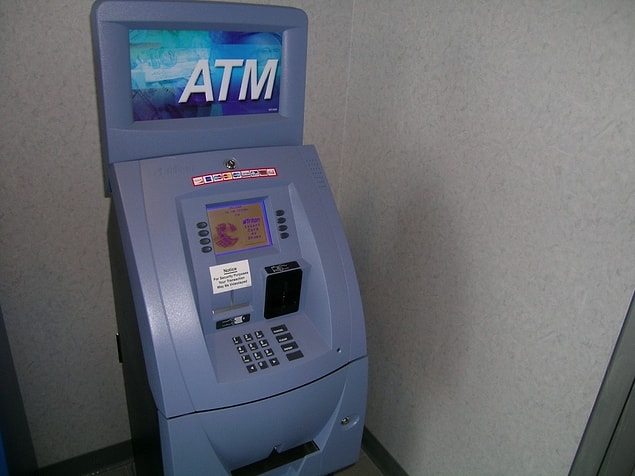 14. Antarktika denilince muhtemelen orada bir ATM olduğu çoğu insanın aklına gelmezdi. Ancak bir tane de olsa, var..