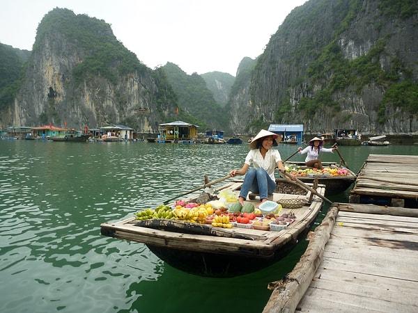 3. Halong Körfezi, Vietnam